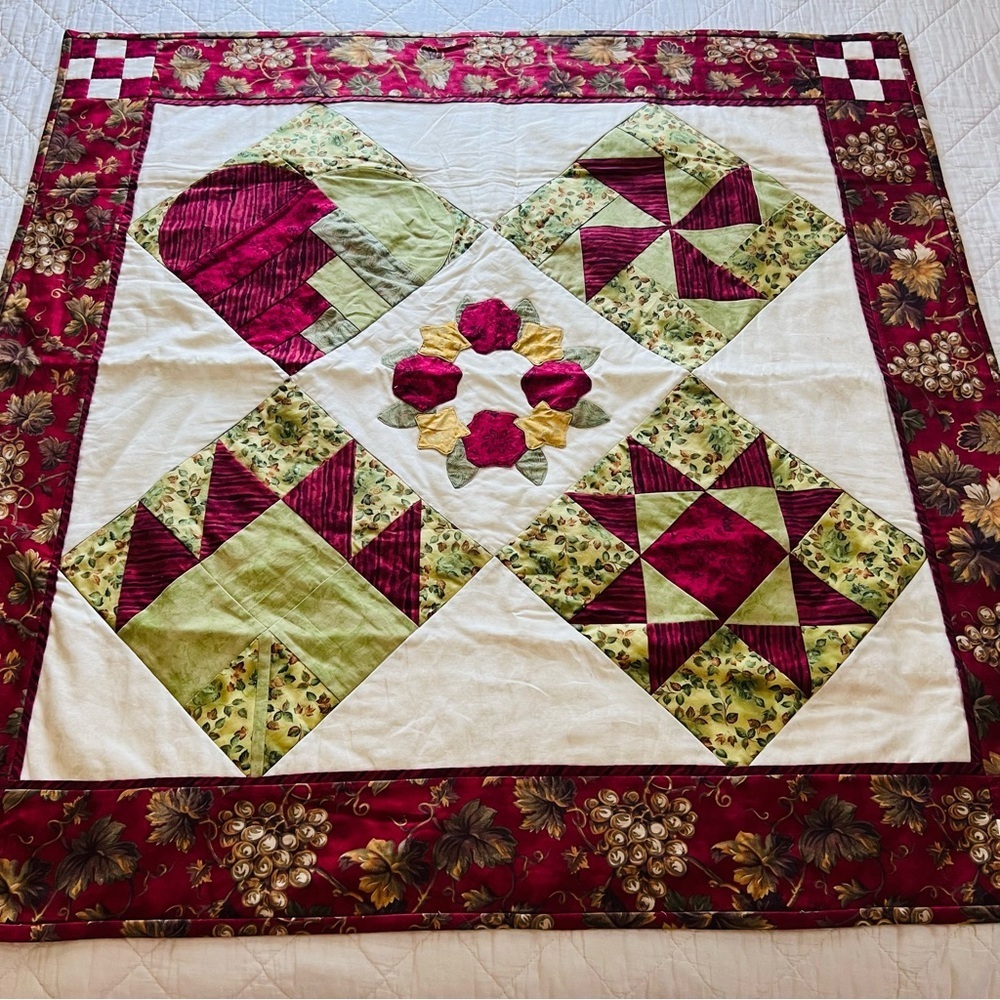 Handmade Patchwork Quilt with  Appliqué 44”x44” Wall Hanging or Table Topper